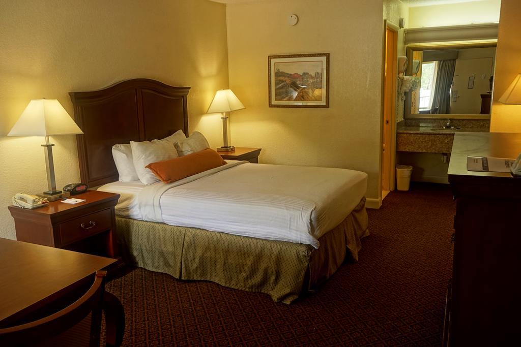 Best Western Point South Yemassee Buitenkant foto